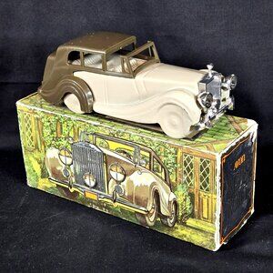 Vtg 70s Avon Bottle Decanter Rolls-Royce Silver Wraith Mostly Full -Display Only